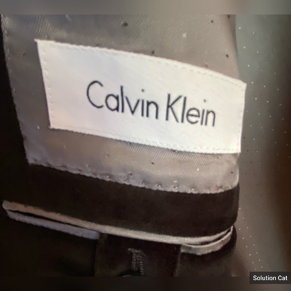 Black velvet jacket by Calvin Klein - Picture 2 of 3